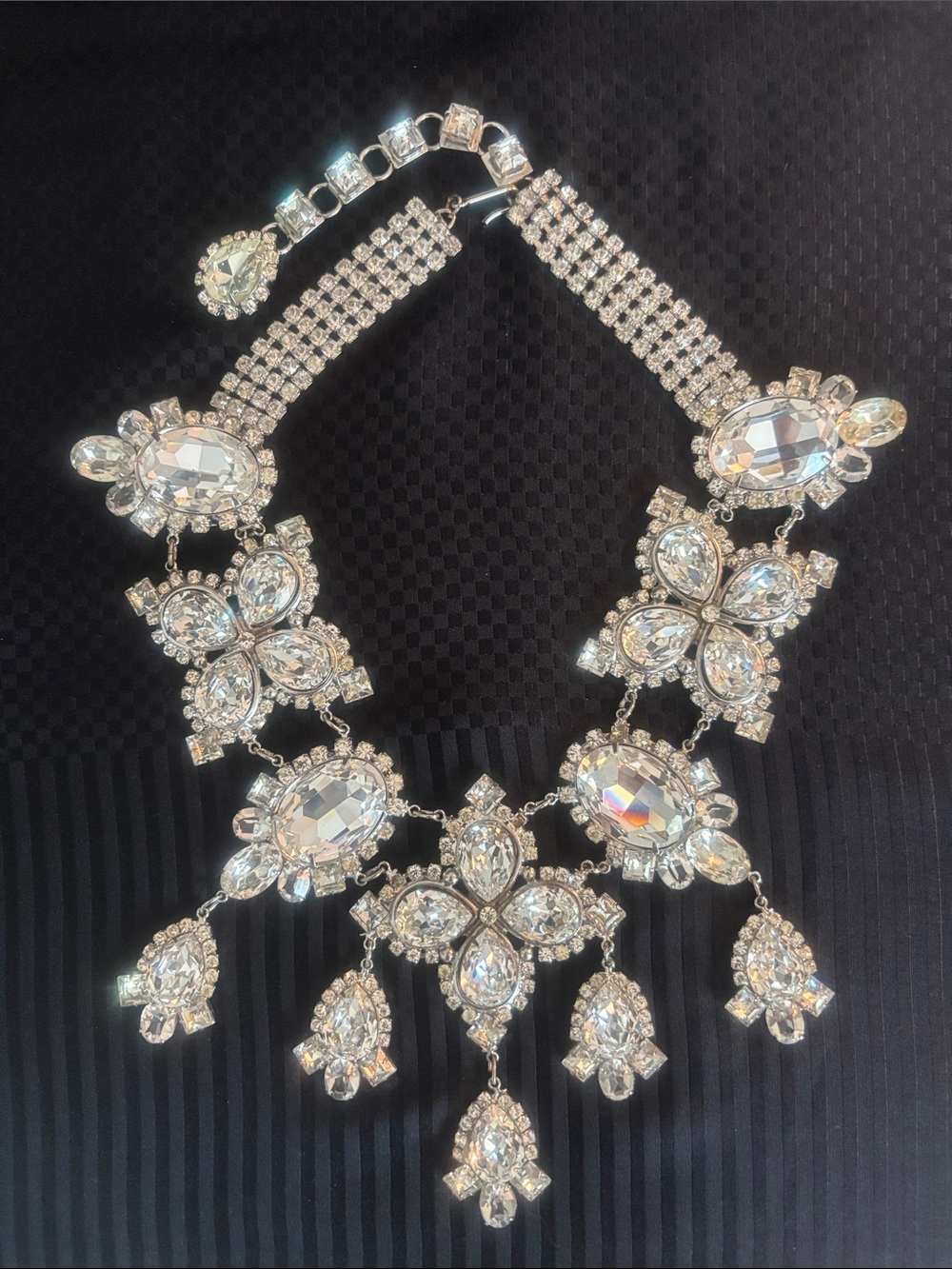Crystal Statement Necklace - Clear Sparkle